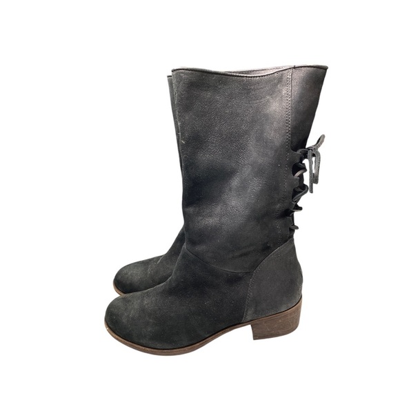 UGG Black  Suede Cary heeled boot size 10 - Picture 3 of 8